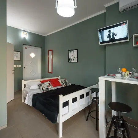 Slaven Apartment Plano
