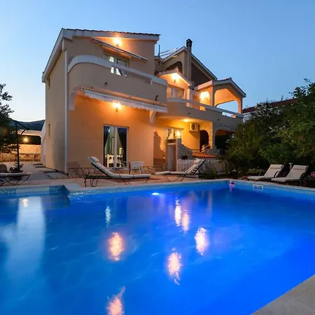 아파트 Slaven Plano