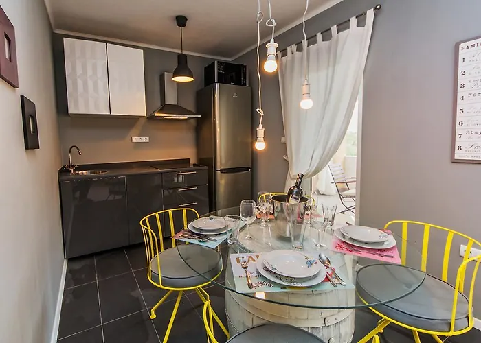 Slaven 아파트 Plano